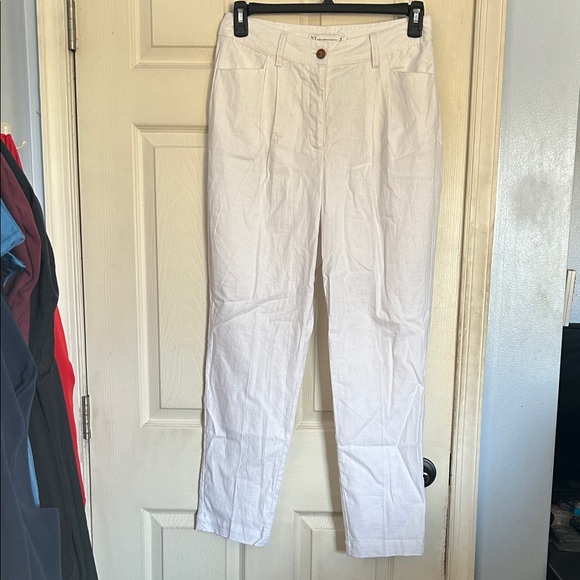 New York & Company Pants - NWT New York & Company pleated front white linen blend pants size medium